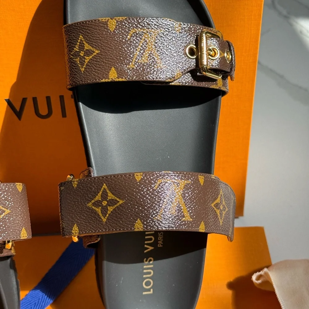 Louis Vuitton Bom Dia Flat Comfort Mules - Picture 9 of 15